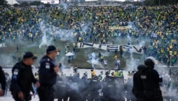 Foto: 1 de 1 PF prende comandante da PMDF e oficiais denunciados por atos extrem