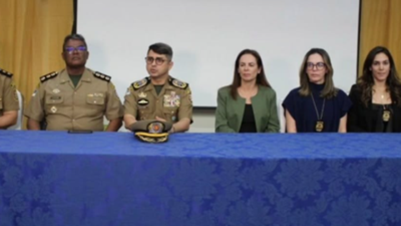 Sem título Sem título