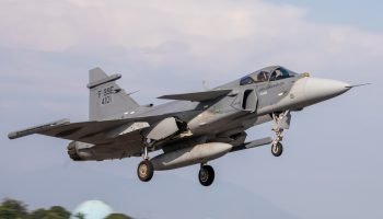 Foto: 1 de 1 Imagem colorida mostra caça F-39 Gripen - Metrópoles - Foto: Divulg