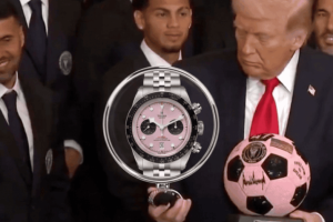 Foto: Relógio modelo Black Bay Chrono foi desenvolvido pela Tudor, marca associa