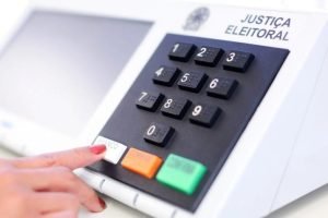 Urna-UrnaEletronica-Eleicoes-JusticaEleitoral-TSE-16-1-848x477-1