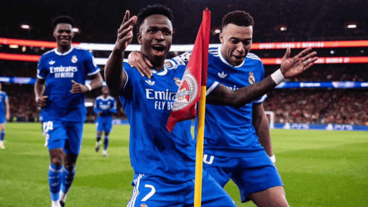 Vini Jr. havia celebrado com danças e gestos em direção à torcida e trocado pala