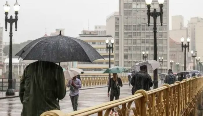 Virada-do-tempo-chuva-e-frio-voltam-para-SP-nesta-semana.-Veja-quando-e1761563824579.jpg