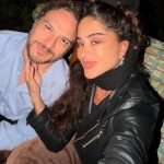 Aline Campos e Fred Costa posam juntos durante viagem. — Foto: 1 de 1 Aline Camp