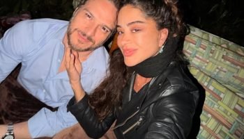 Aline Campos e Fred Costa posam juntos durante viagem. — Foto: 1 de 1 Aline Camp