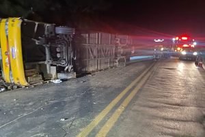 Foto: 1 de 1 acidente-mg - Foto: Divulgação/Corpo de Bombeiros