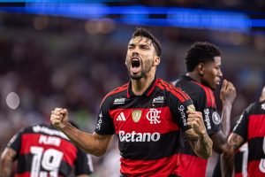 Lucas Paquetá em comemoração de gol para o Flamengo na Libertadores — Foto: Luca