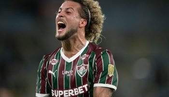 Guga em comemoração da classificação do Fluminense na Libertadores — Foto: Guga