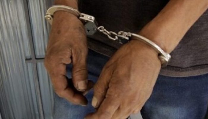 algemas-preso-policia-PM-7-696x453-1-1-640x330