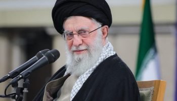 Foto: Na imagem, Ali Khamenei, aiatolá e líder supremo do Irã morto pelos EUA em