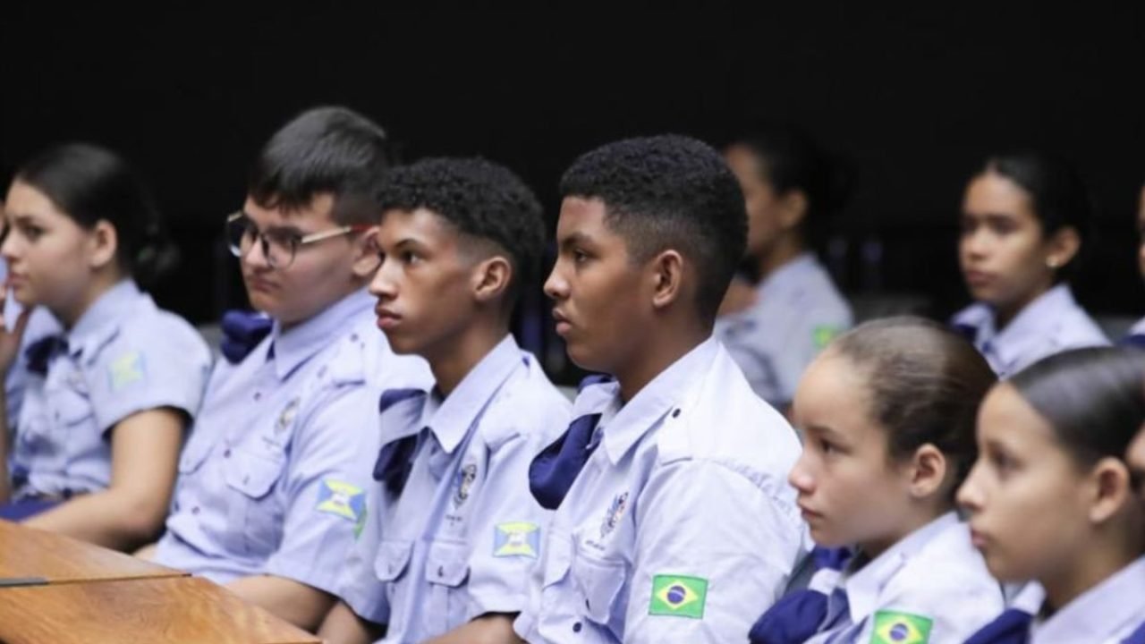 alunos-escola-civico-militar-abemil alunos-escola-civico-militar-abemil