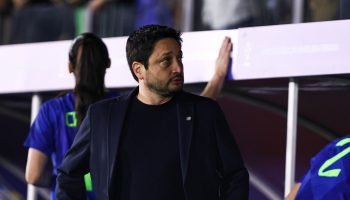 Foto: 1 de 1 Imagem colorida do treinador Arthur Elias, que comanda a Seleção Fe