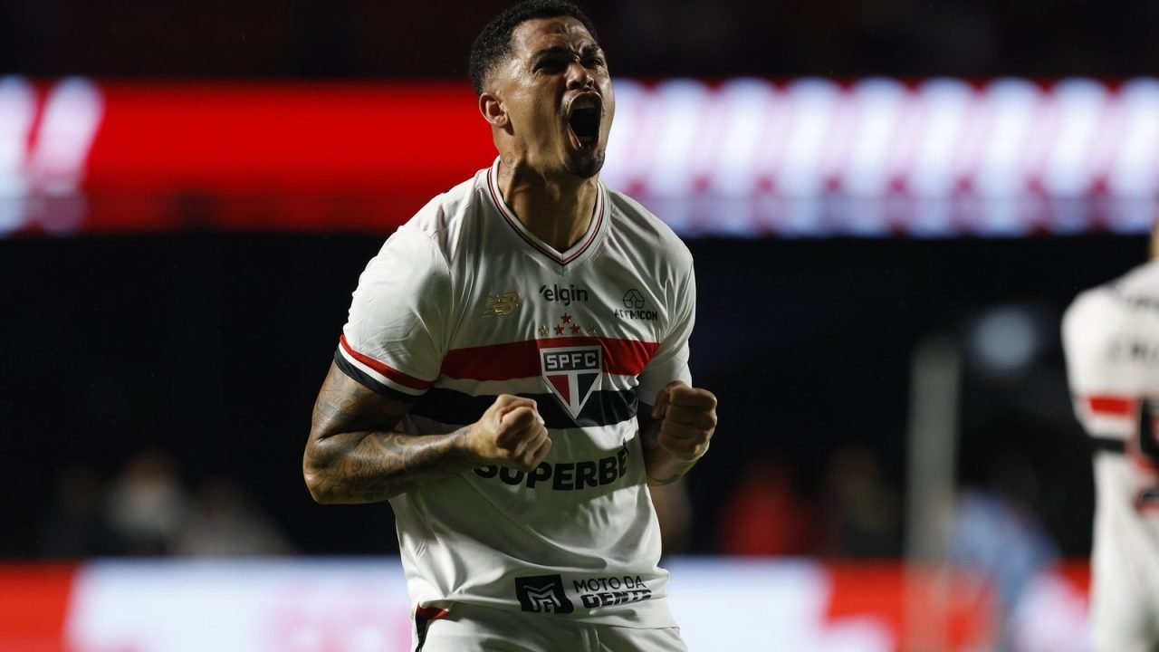 b6b9e7cc-55042670382_8e547bce88_k