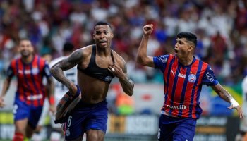Imagem colorida de Bahia x Vitória pela final do Campeonato Baiano — Foto: 1 de