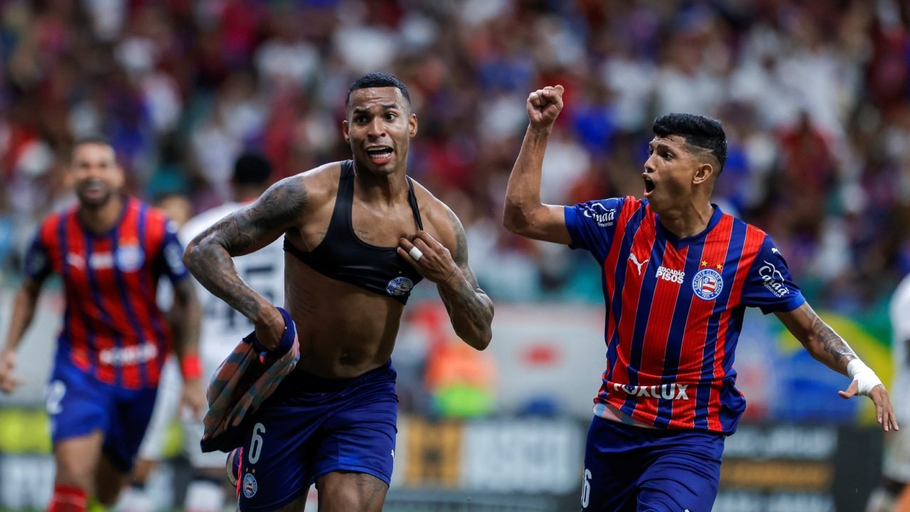 Imagem colorida de Bahia x Vitória pela final do Campeonato Baiano — Foto: 1 de