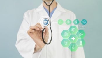 banner-medico-com-medico-segurando-estetoscopio-1