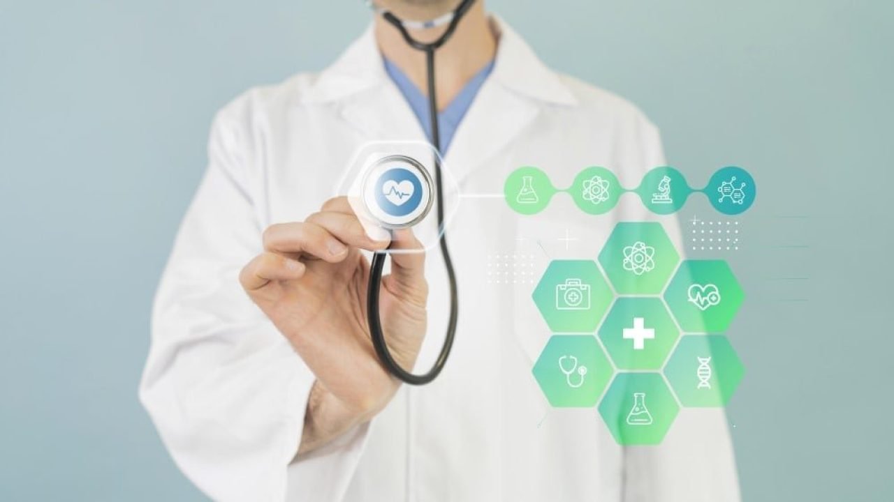 banner-medico-com-medico-segurando-estetoscopio-1