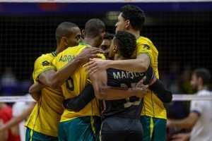 Imagem da seleção brasileira de vôlei masculino na VNL 2026 — Foto: Imagem da se