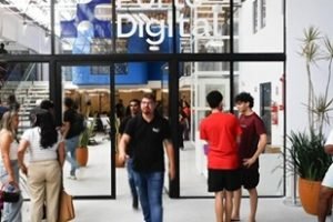 cb6136fe-1bed-477c-843b-af2529454dea-640x330