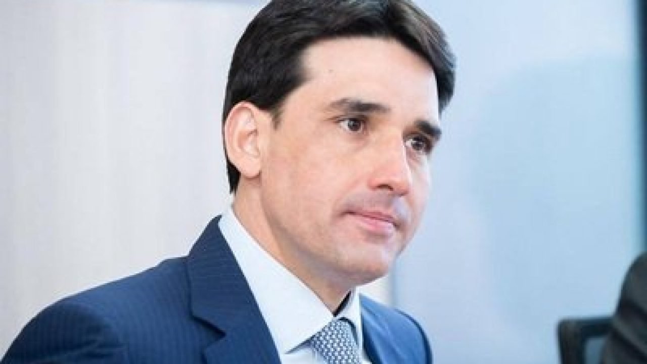 d8484371-f59d-4565-a54d-2148926868cc