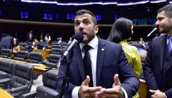 deputado-federal-Carlos-Jordy-PL-RJ-OperacCCA7aCC83o-Lesa-PaCC81tria-PoliCC81cia-Federal-13