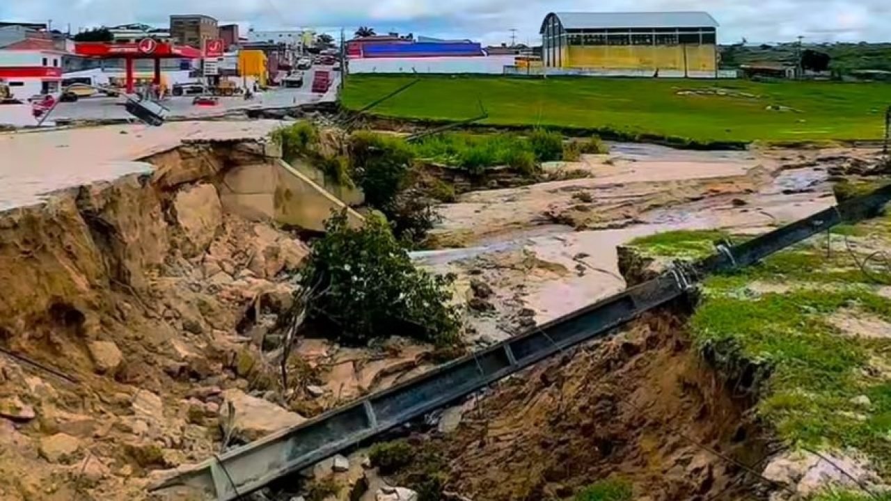 desastre_natural_em_jucati-36539678