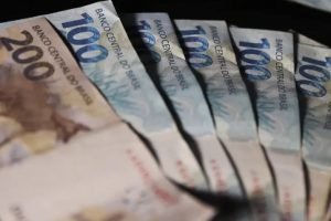 dinheiro-real-bc-ibge-fazenda-focus-848x477