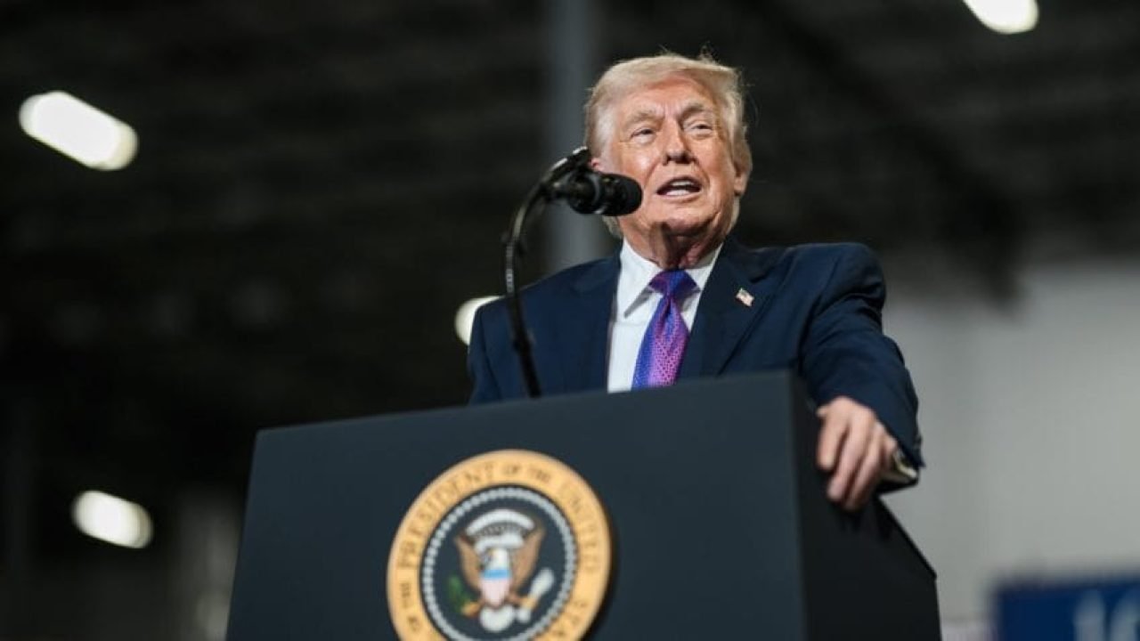 Foto: Na imagem, o presidente Donald Trump em discurso em 11 de março