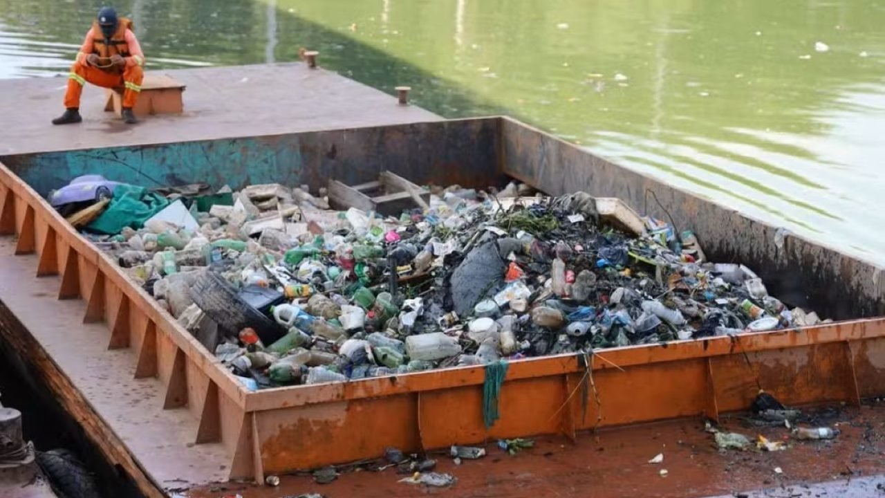 e7a8dde1-lixo-rio-pinheiros