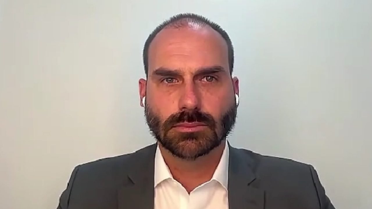eduardo-bolsonaro-live-metropoles-fala-sobre-ramagem