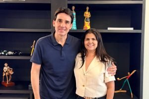 f20553bb-a806-4fff-b0cd-24dadef26f23