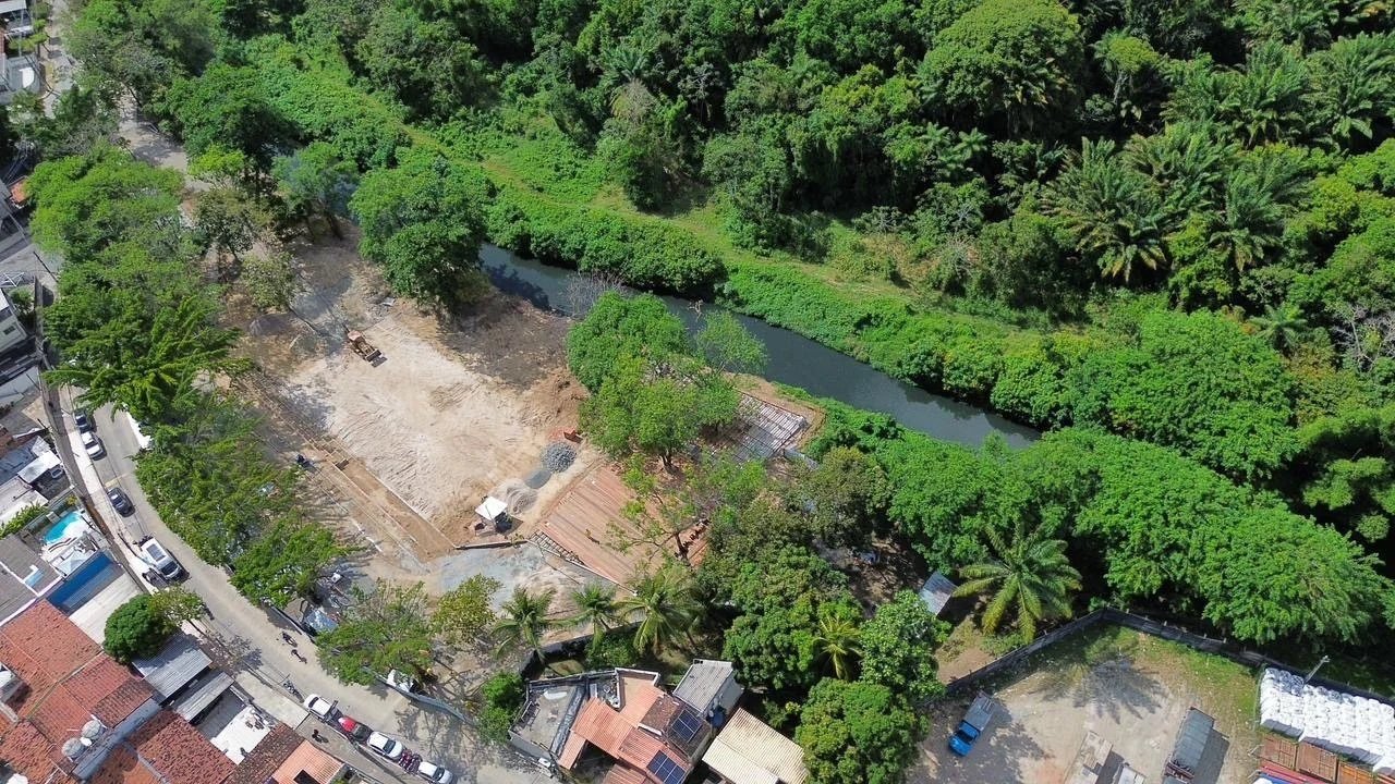 f86b98cb_d36a_47a4_b0a6_3dcb7f4deab9-36070778