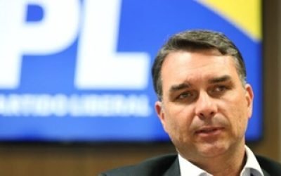 flavio-bolsonaro-3107-660x330