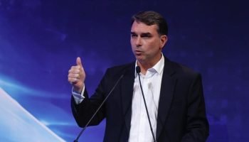 flavio-bolsonaro-evento-cni-22jun26jpg-1-848x477-1