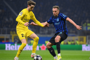 Foto: 1 de 1 Disputa de bola na partida entre Inter de Milão x Bodo/Glimt pela C