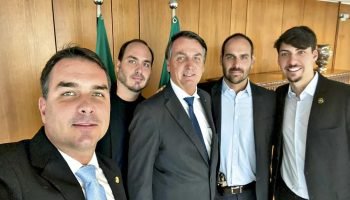 foto-familia-bolsonaro-1
