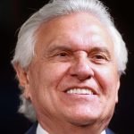 governador-de-goias-e-pre-candidato-a-presidencia-ronaldo-caiado-e-entrevistado-no-estudio-metropoles-18-scaled-1