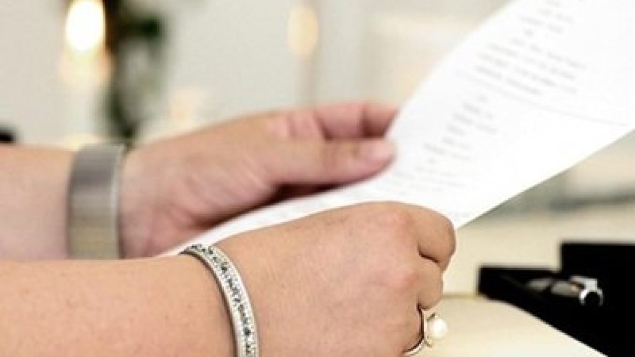 hands-4476303_640-1034x1034-1