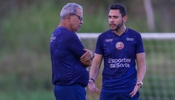 Hélio e Guilherme dos Anjos em treino do Náutico — Foto: Hélio e Guilherme dos A