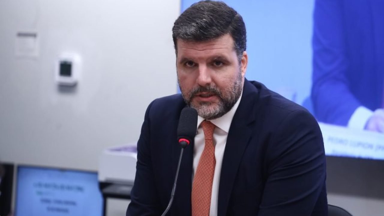 img20251104182215090-768x473