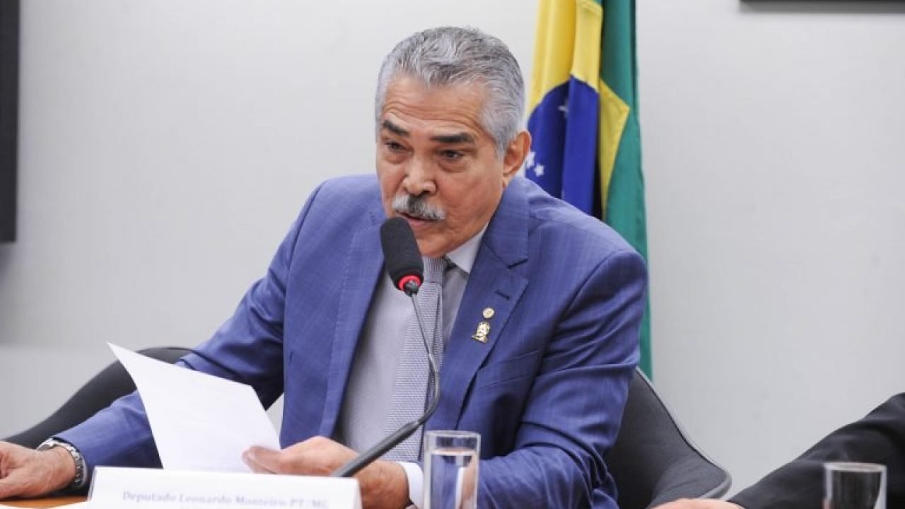 img20251125192819976-768x474