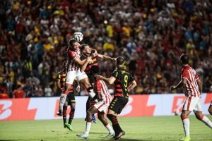 Imagem do confronto entre Sport e Náutico pela Série B 2026 — Foto: Imagem do co