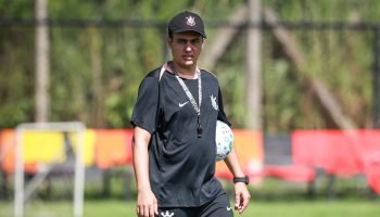 Foto: 1 de 1 Foto colorida de Lucas Piccinato, ex-técnico do Corinthians feminin