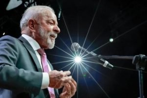 Com tudo isso, vamos dar a atenção e a prioridade que as mulheres precisam quan