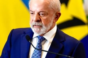 77% querem que o governo Lula se mantenha neutro na guerra do Oriente Médio — Fo