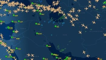 Foto: Na imagem, mapa do tráfego aéreo comercial do Irã na tarde desta 2ª feira