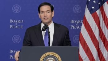 Foto: Na imagem, o secretário de Estado dos EUA, Marco Rubio, em discurso na 1ª