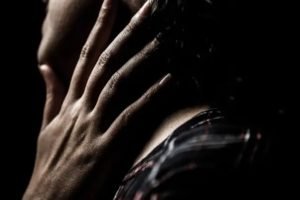 Foto: 1 de 1 Mulher é agredida pelo companheiro com facão em SC - Foto: Reproduç