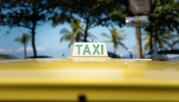Motoristas de apps e taxistas já podem pedir financiamento — Foto: Motoristas de