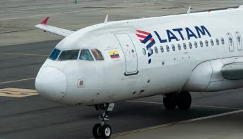 Avião da Latam — Foto: Notícias ao Minuto